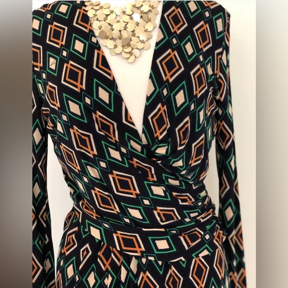 Issa London Dress - Picture 2 of 6